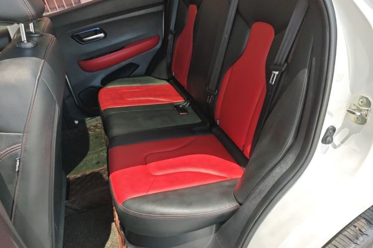 Used Haval H2s 2017 Blue Label 1.5T Dual-Clutch Luxury Model Left Rear Seat