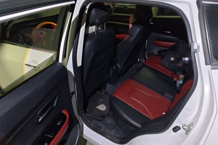 Used Haval H2s 2017 Red-Label 1.5T Dual-Clutch Elite Model Left Rear Seat