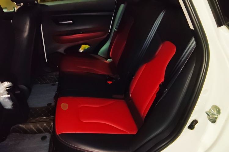 Used Haval H2s 2017 Blue Label 1.5T Dual-Clutch Luxury Model Left Rear Seat