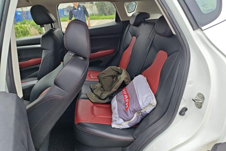 Used Haval H2s 2017 Blue Label 1.5T Dual-Clutch Comfort Model Left Rear Seat
