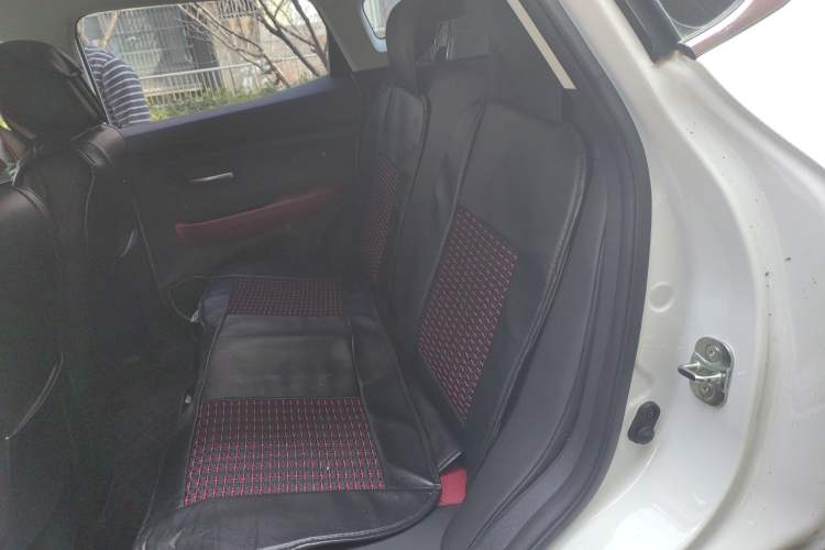 Used Haval H2s 2017 Blue Label 1.5T Dual-Clutch Elite Model Left Rear Seat