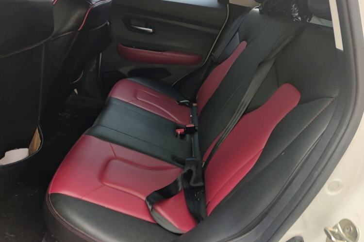 Used Haval H2s 2017 Red-Label 1.5T Dual-Clutch Luxury Model Left Rear Seat