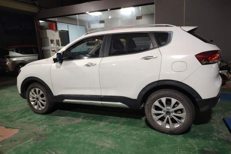 Used Haval H2s 2017 Blue Label 1.5T Manual Elite Model Left Side