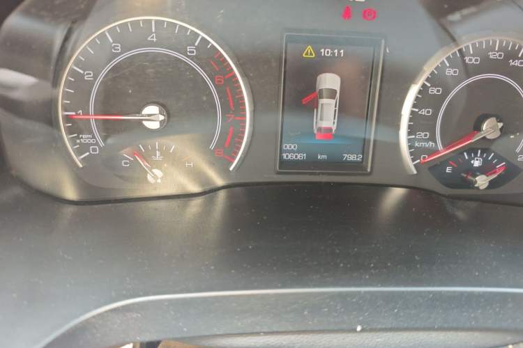 Used Haval H2s 2017 Red Label 1.5T Manual Comfort Model Odometer Close Up
