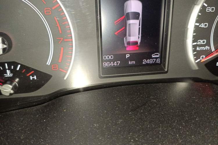 Used Haval H2s 2017 Red-Label 1.5T Dual-Clutch Luxury Model Odometer Close Up