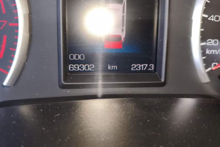Used Haval H2s 2017 Blue Label 1.5T Manual Elite Model Odometer Close Up