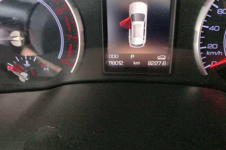 Used Haval H2s 2017 Blue Label 1.5T Dual-Clutch Comfort Model Odometer Close Up