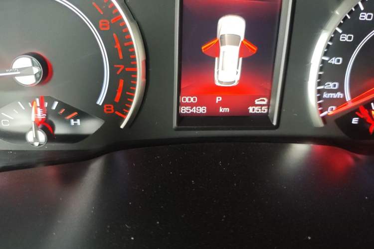 Used Haval H2s 2017 Red-Label 1.5T Dual-Clutch Luxury Model Odometer Close Up