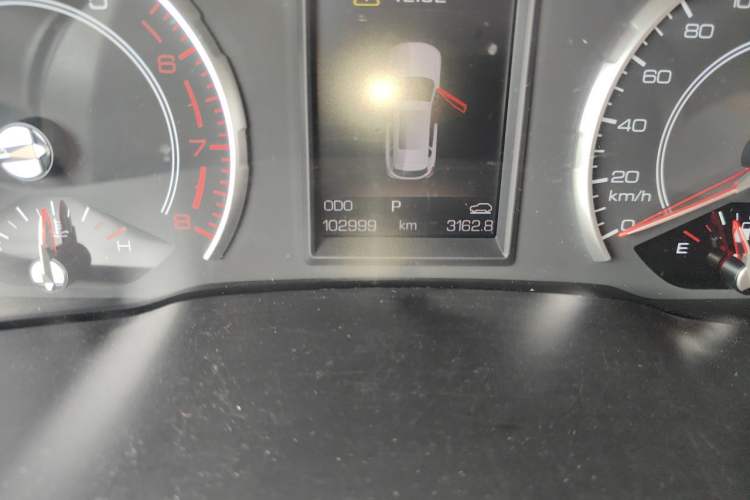 Used Haval H2s 2017 Red-Label 1.5T Dual-Clutch Luxury Model Odometer Close Up