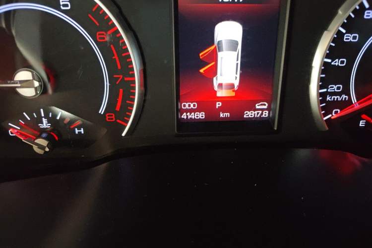 Used Haval H2s 2017 Blue Label 1.5T Dual-Clutch Luxury Model Odometer Close Up