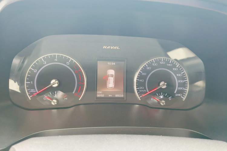 Used Haval H2s 2017 Red-Label 1.5T Manual Elite Model Odometer Close Up