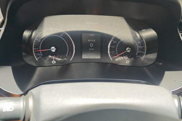 Used Haval H2s 2017 Blue Label 1.5T Manual Elite Model Odometer Close Up