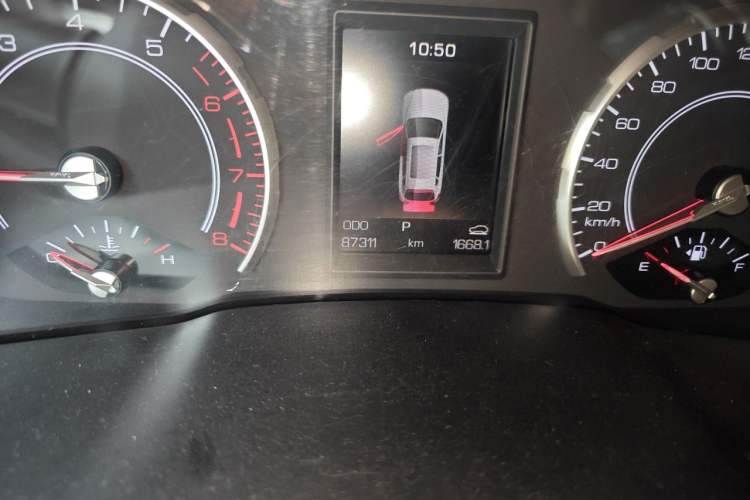 Used Haval H2s 2017 Blue Label 1.5T Dual-Clutch Luxury Model Odometer Close Up