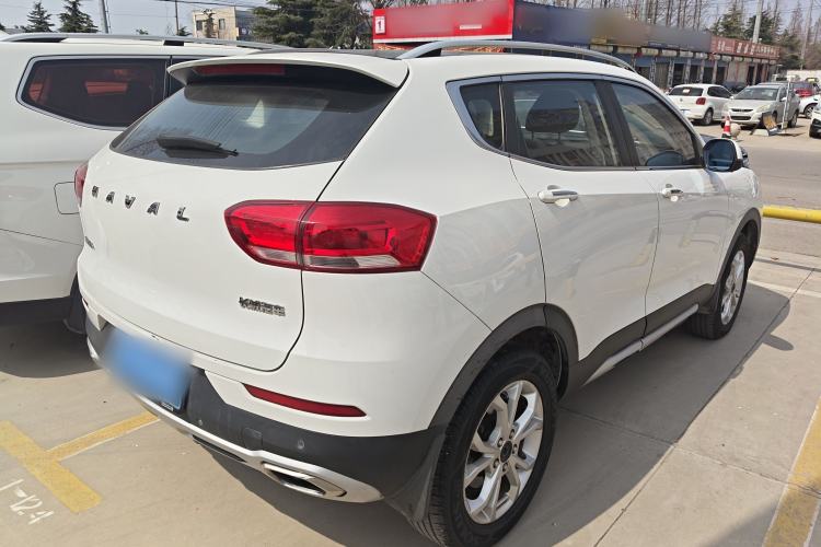 Used Haval H2s 2017 Red-Label 1.5T Manual Elite Model Rear Right 45 Deg