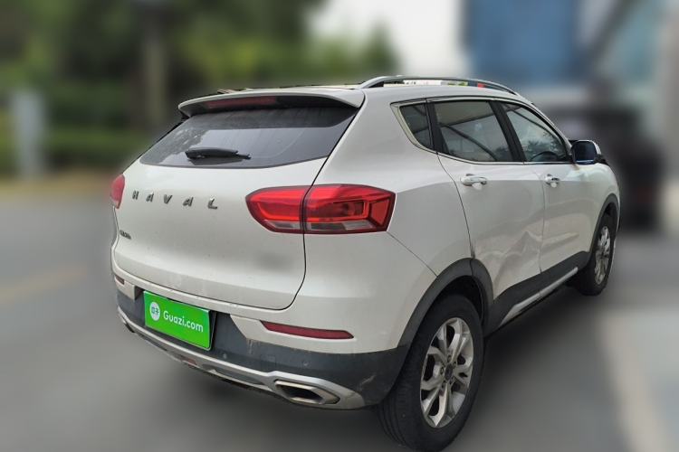 Used Haval H2s 2017 Red-Label 1.5T Manual Elite Model Rear Right 45 Deg