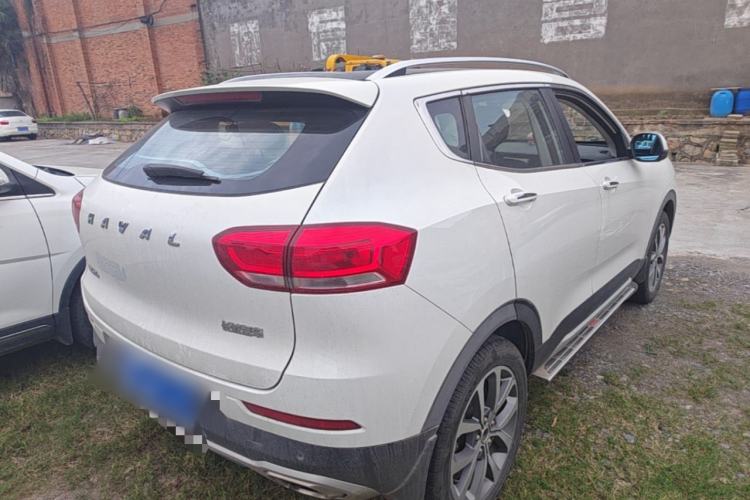 Used Haval H2s 2017 Red-Label 1.5T Dual-Clutch Luxury Model Rear Right 45 Deg