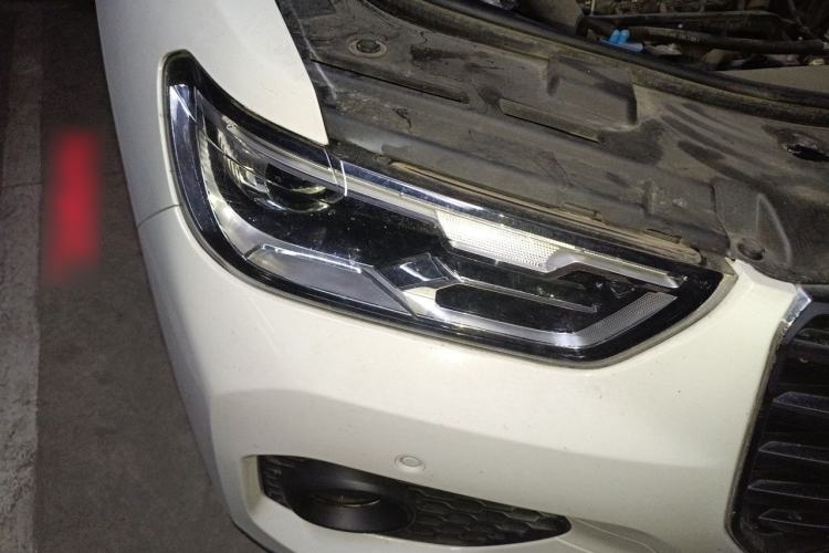 Used Haval H2s 2017 Red-Label 1.5T Dual-Clutch Luxury Model Right Front Headlight