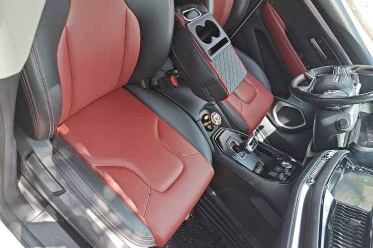 Used Haval H2s 2017 Red-Label 1.5T Dual-Clutch Elite Model Right Front Seat