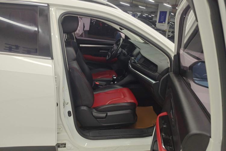 Used Haval H2s 2017 Red-Label 1.5T Dual-Clutch Elite Model Right Front Seat
