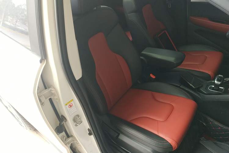 Used Haval H2s 2017 Red-Label 1.5T Dual-Clutch Elite Model Right Front Seat
