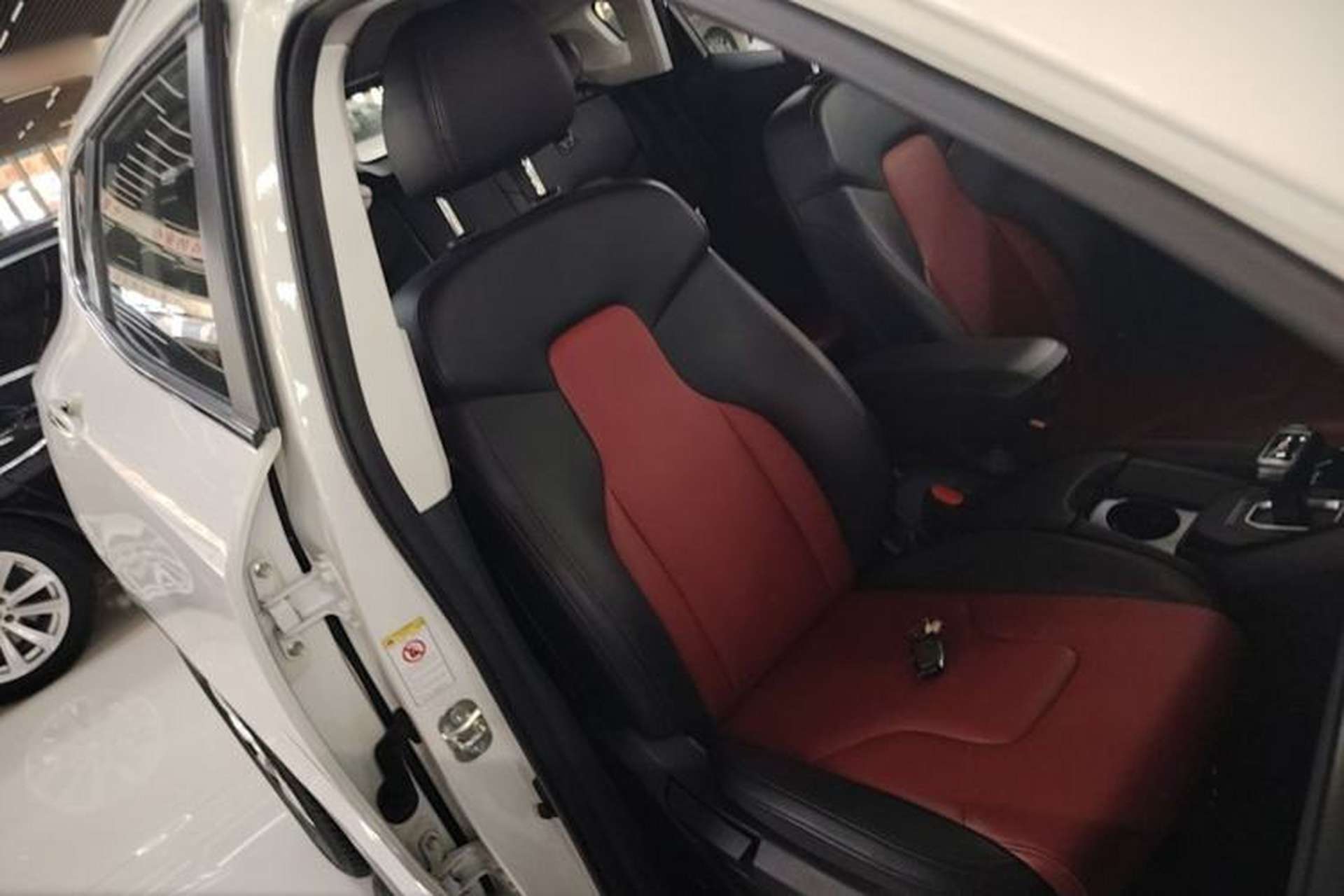 Used Haval H2s 2017 Blue Label 1.5T Dual-Clutch Elite Model Right Front Seat