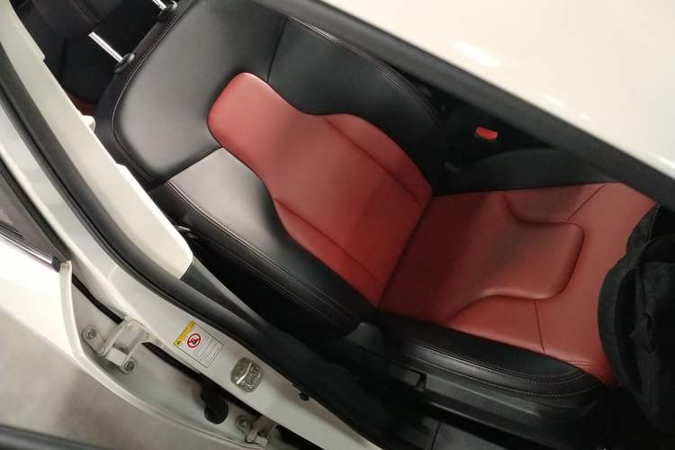 Used Haval H2s 2017 Red-Label 1.5T Dual-Clutch Elite Model Right Front Seat