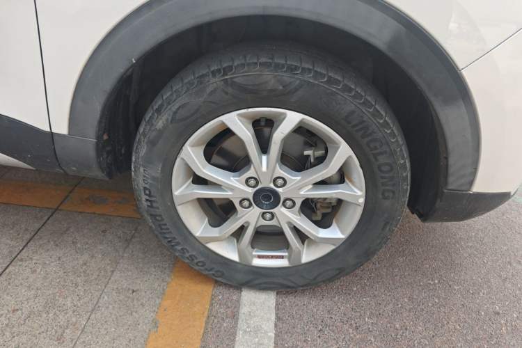 Used Haval H2s 2017 Red Label 1.5T Manual Comfort Model Right Front Wheel Hub