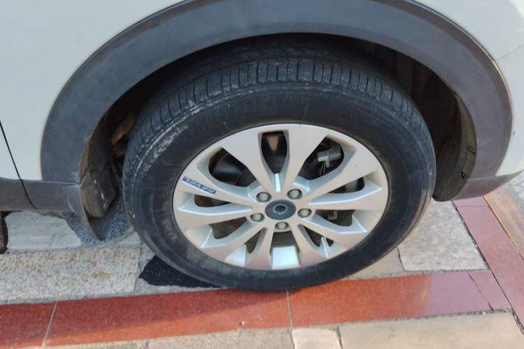 Used Haval H2s 2017 Blue Label 1.5T Dual-Clutch Elite Model Right Front Wheel Hub