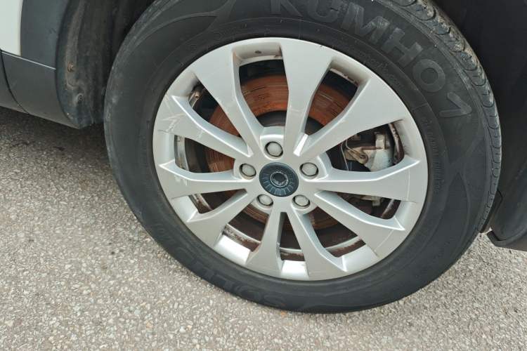 Used Haval H2s 2017 Blue Label 1.5T Dual-Clutch Elite Model Right Front Wheel Hub