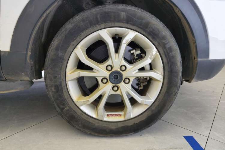 Used Haval H2s 2017 Red-Label 1.5T Manual Elite Model Right Front Wheel Hub