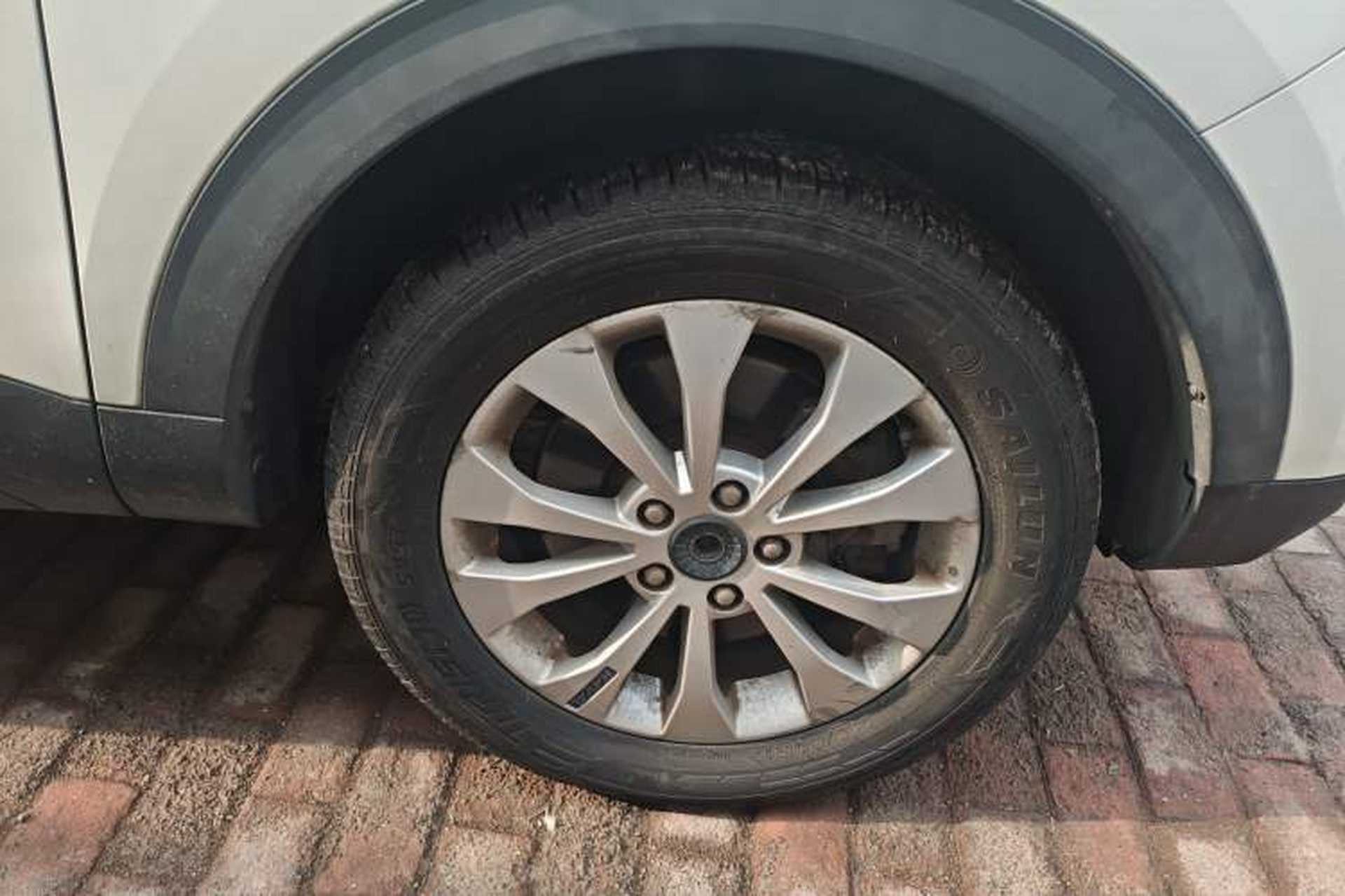 Used Haval H2s 2017 Blue Label 1.5T Dual-Clutch Comfort Model Right Front Wheel Hub