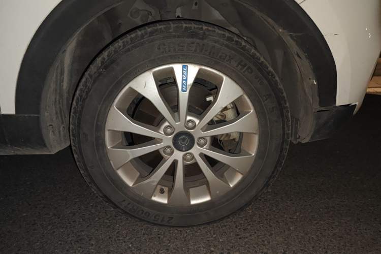 Used Haval H2s 2017 Blue Label 1.5T Dual-Clutch Elite Model Right Front Wheel Hub