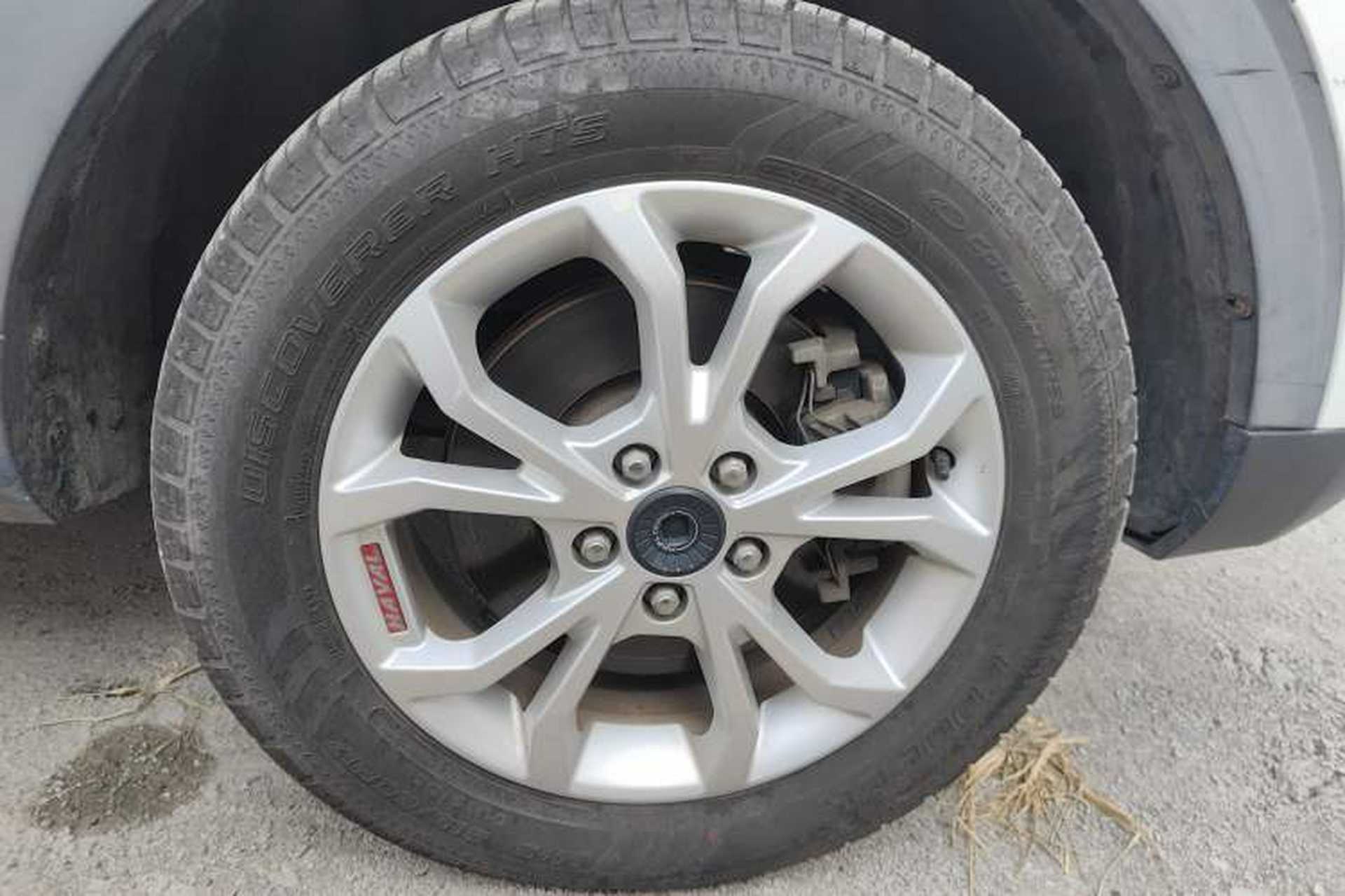Used Haval H2s 2017 Red-Label 1.5T Dual-Clutch Elite Model Right Front Wheel Hub
