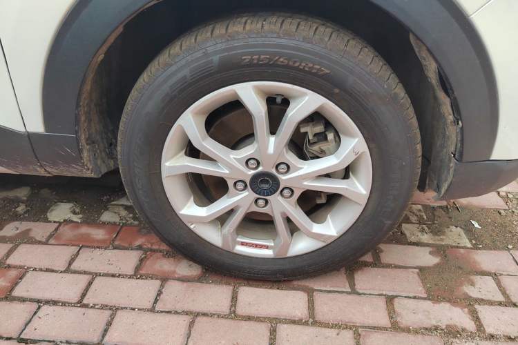 Used Haval H2s 2017 Red Label 1.5T Manual Comfort Model Right Front Wheel Hub