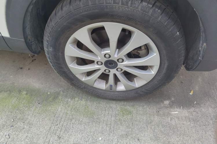 Used Haval H2s 2017 Blue Label 1.5T Dual-Clutch Elite Model Right Front Wheel Hub