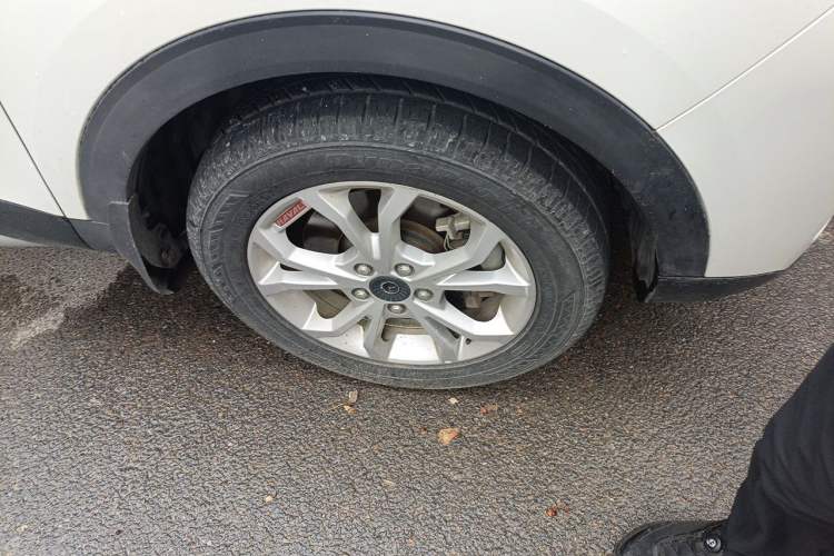 Used Haval H2s 2017 Red-Label 1.5T Manual Elite Model Right Front Wheel Hub