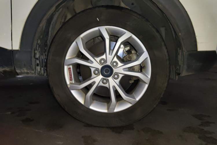 Used Haval H2s 2017 Red-Label 1.5T Dual-Clutch Elite Model Right Front Wheel Hub