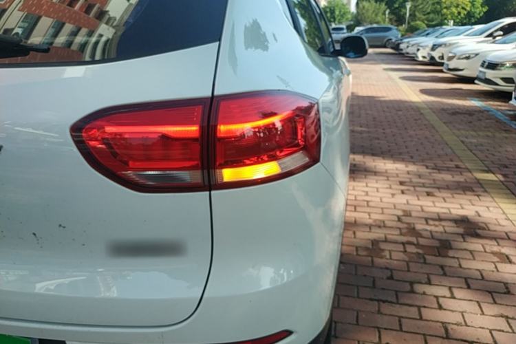 Used Haval H2s 2017 Red-Label 1.5T Dual-Clutch Luxury Model Right Rear Taillight