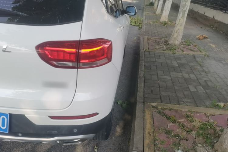 Used Haval H2s 2017 Red-Label 1.5T Manual Elite Model Right Rear Taillight