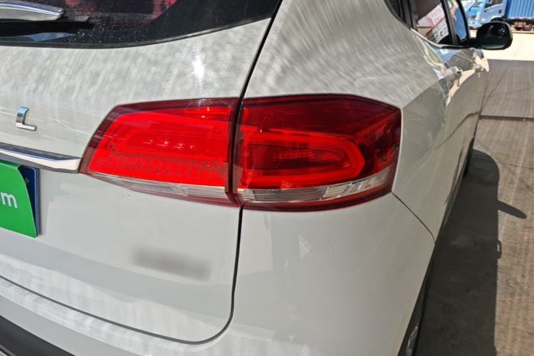 Used Haval H2s 2017 Blue Label 1.5T Dual-Clutch Luxury Model Right Rear Taillight