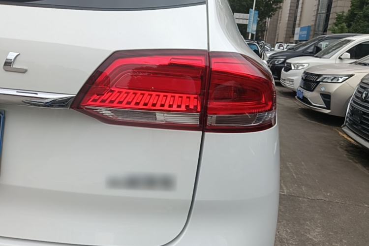 Used Haval H2s 2017 Blue Label 1.5T Dual-Clutch Elite Model Right Rear Taillight