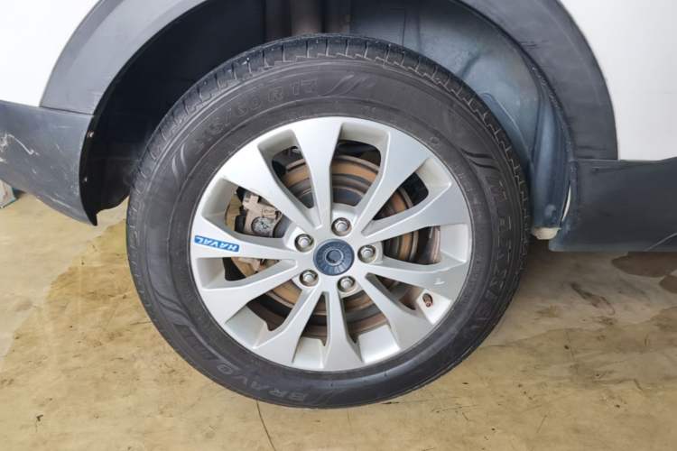 Used Haval H2s 2017 Blue Label 1.5T Dual-Clutch Comfort Model Right Rear Wheel Hub