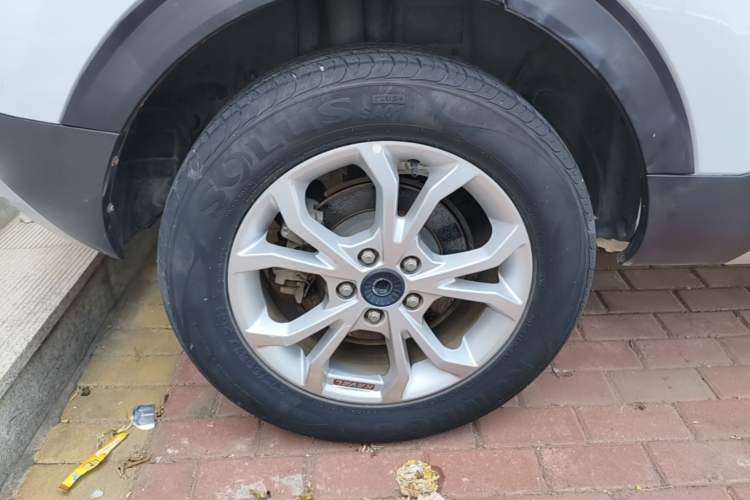 Used Haval H2s 2017 Red-Label 1.5T Dual-Clutch Elite Model Right Rear Wheel Hub