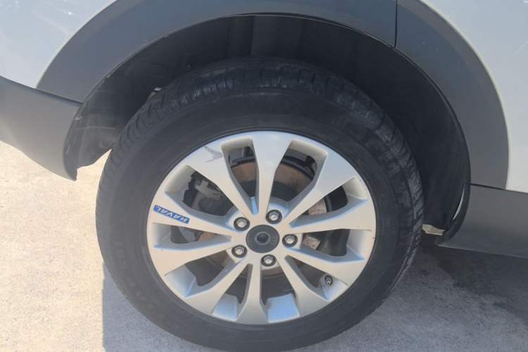 Used Haval H2s 2017 Blue Label 1.5T Dual-Clutch Comfort Model Right Rear Wheel Hub