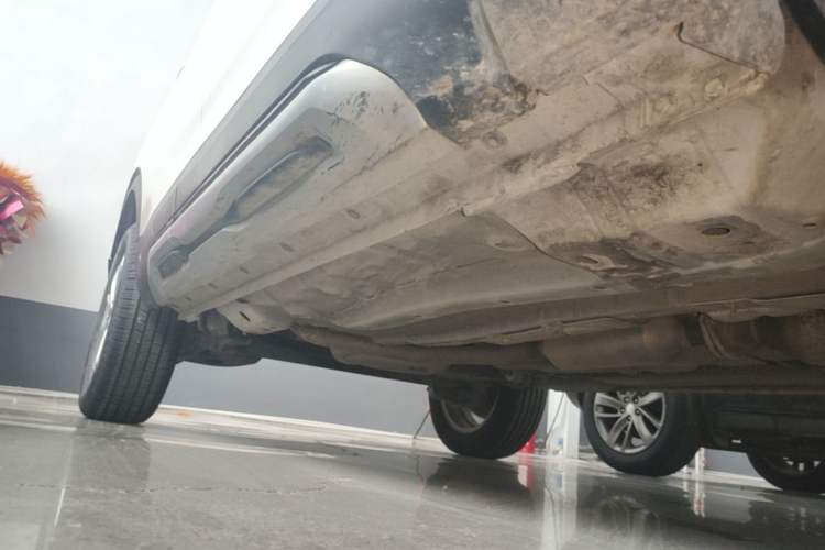 Used Haval H2s 2017 Red-Label 1.5T Dual-Clutch Comfort Model Right Side Sill