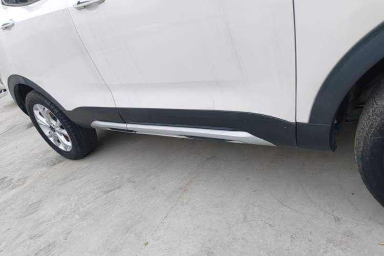 Used Haval H2s 2017 Red Label 1.5T Manual Comfort Model Right Side Sill