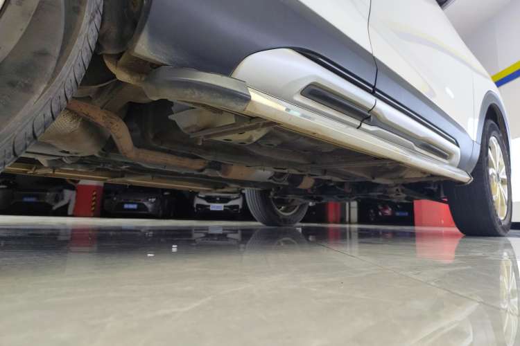 Used Haval H2s 2017 Red-Label 1.5T Manual Elite Model Right Side Sill