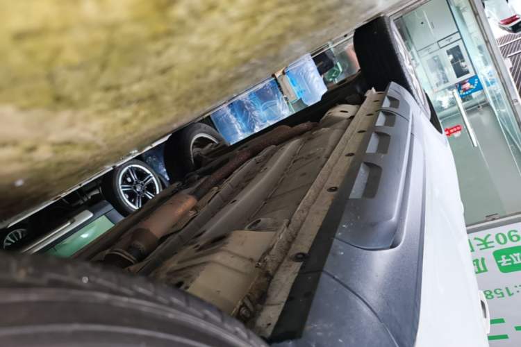 Used Haval H2s 2017 Blue Label 1.5T Dual-Clutch Comfort Model Right Side Sill