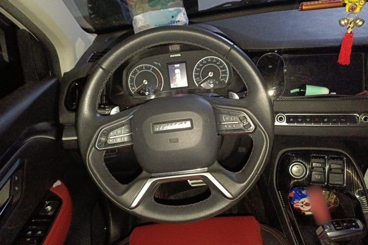 Used Haval H2s 2017 Red-Label 1.5T Dual-Clutch Luxury Model Steering Wheel