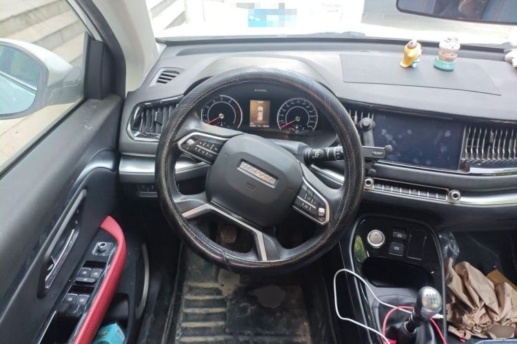 Used Haval H2s 2017 Red-Label 1.5T Manual Elite Model Steering Wheel